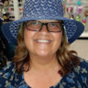 Meet your Posher, Roxanne